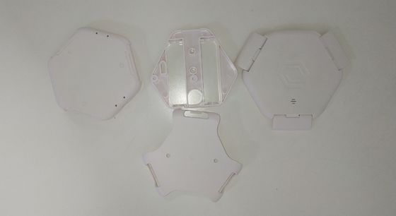 장식적 플라스틱 부분을 성형하는 레이저 칼빙 ABS 주입