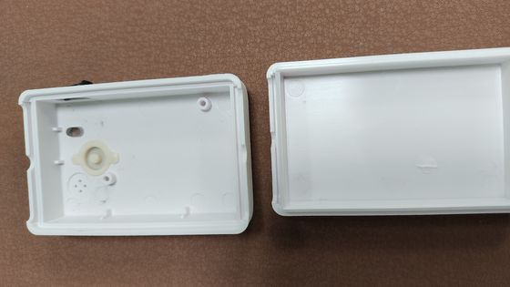 ABS / PC 전자 맞춤형 molded 플라스틱 부품 내구성